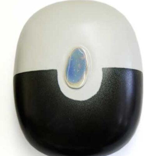 ‘Silent Buddha’, porselein, 28 x 22 x 10 cm ‘Silent Buddha’, porselein, 28 x 22 x 10 cm