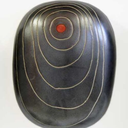 ‘Silent Buddha’, porselein, 28 x 22 x 10 cm ‘Silent Buddha’, porselein, 28 x 22 x 10 cm