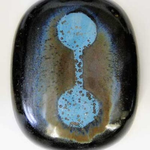 ‘Silent Buddha’, porselein, 28 x 22 x 10 cm ‘Silent Buddha’, porselein, 28 x 22 x 10 cm