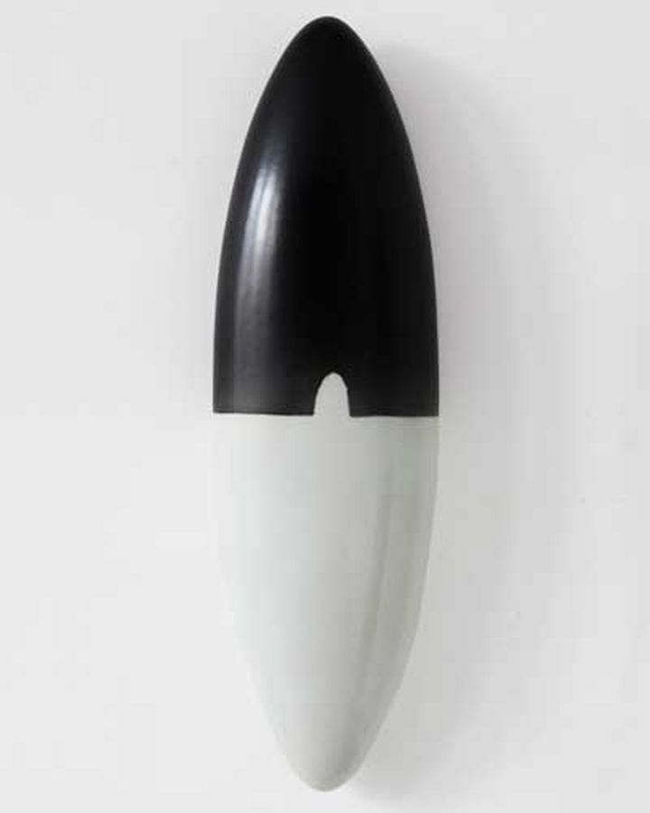 ‘Geen titel’, porselein, glazuur, 50 x 30 x 26 cm2013-7 ‘Geen titel’, porselein, glazuur, 50 x 30 x 26 cm
