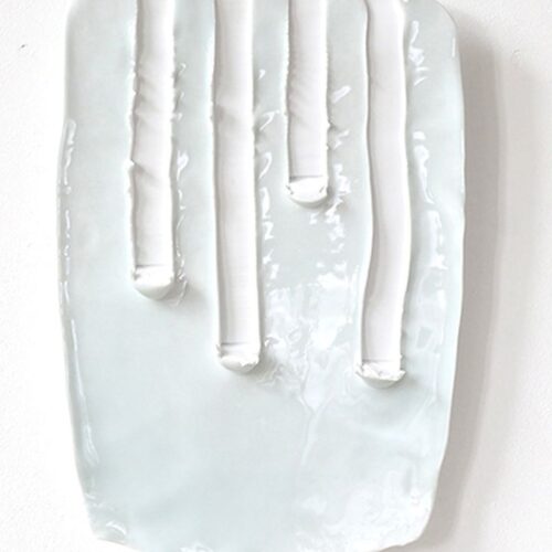 ‘Under the skin’, porselein, 37 x 24 x 2 cm